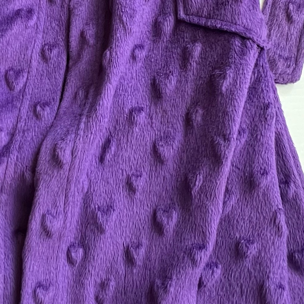 Child Purple Robe with hearts - Picture 8 of 11